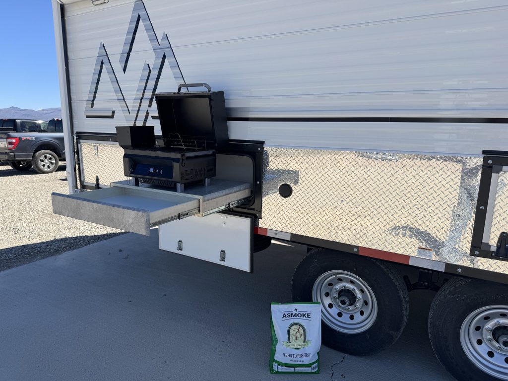 Peak Camp Exterior Kitchen