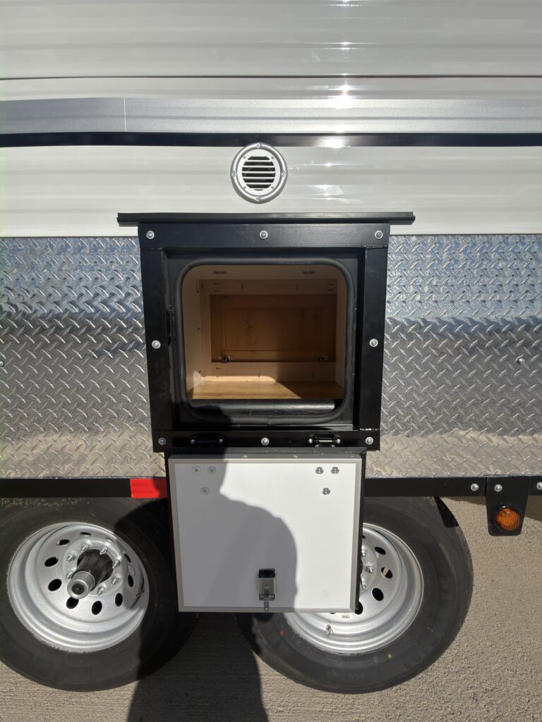 Image of the pass-through wood box of Gail Camp #131.