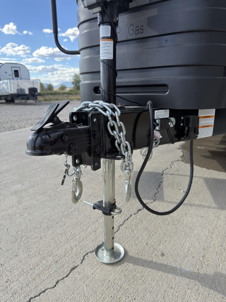 Image of the trailer coupler and jack of Gail Camp #131.