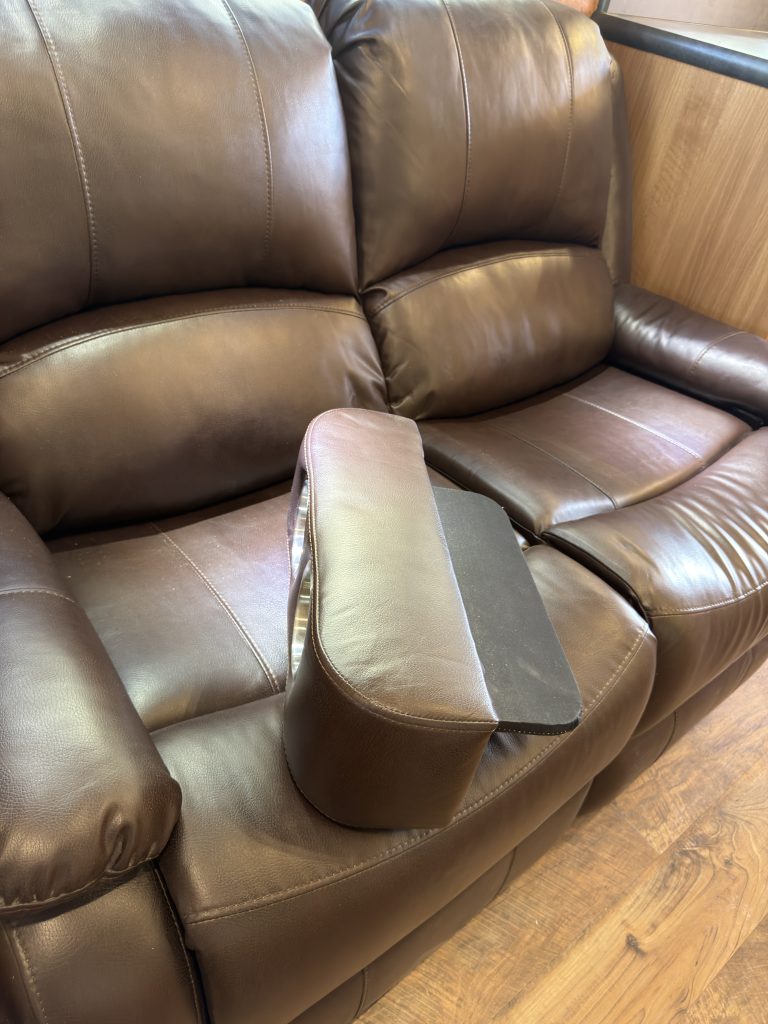 Removable Recliner Center Console in Nielsen Camp #133
